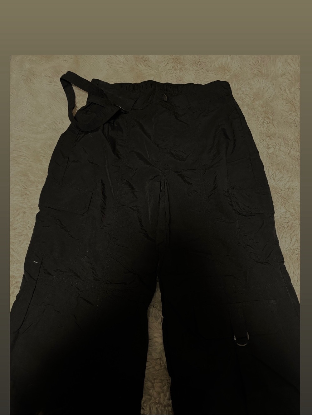Black cargo pants / parachute pants